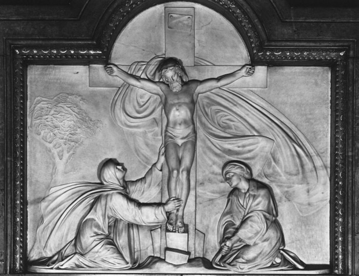 1875-1876 The Crucifixion. Church of St John Evangelist, Liverpool, Merseyside, (700x539, 141Kb)