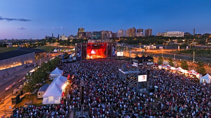 Яички зуйка угрожают проведению канадского музыкального фестиваля «Блюзфест»
