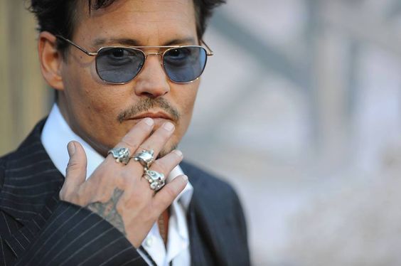 5898970_b6cd5bfad6c022562f0d7abf3b535013johnnydepp (564x374, 23Kb)