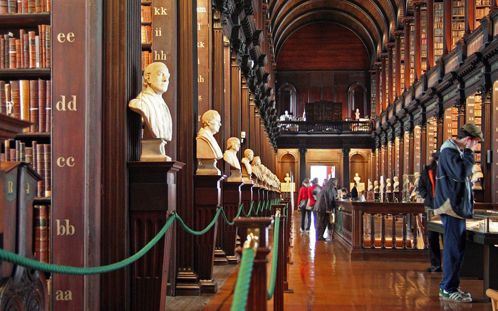 00Trinity_College_Library-long_room (700x437, 436Kb)