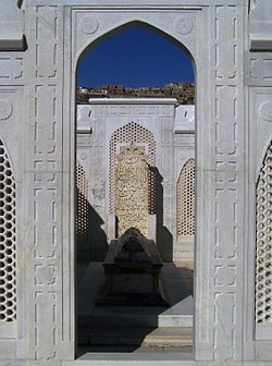 250px-Kabul_Babur_tomb (250x336, 29Kb)