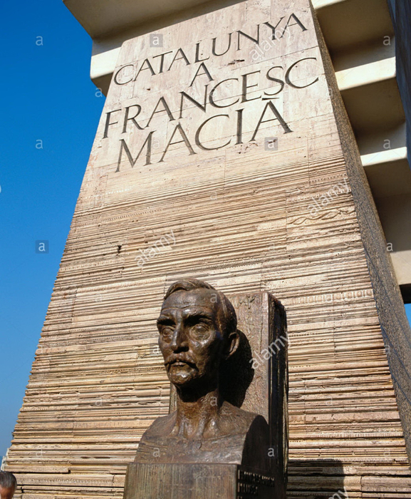 monument-to-catalan-political-leader-francesc-maci-by-sculptor-josep-DDKXYH (1) (577x700, 528Kb)