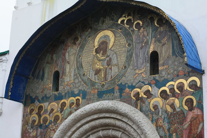 Feodorovsky_Cathedral_main_entrance_mosaic (700x466, 96Kb)