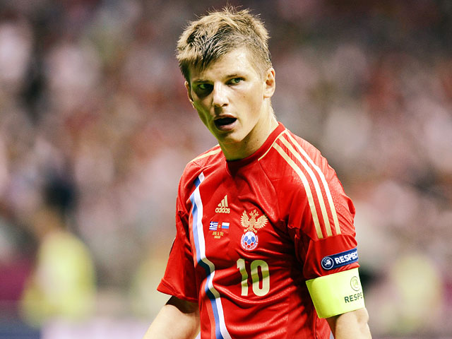 1057907_z835_arshavin_draka (640x480, 65Kb)