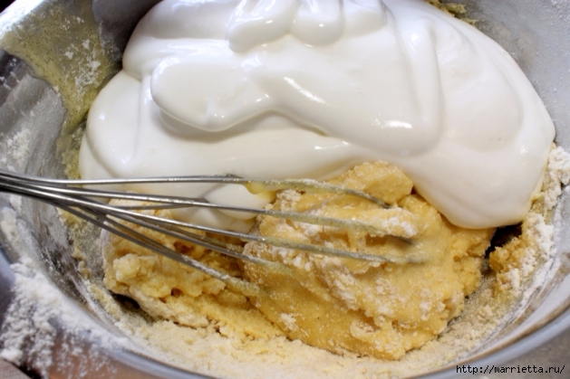 Бисквитный пирог с клубникой. Пошаговый рецепт (10) (629x419, 194Kb)