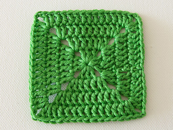 wink-crochet-lap-blanket-square-step8 (600x450, 392Kb)