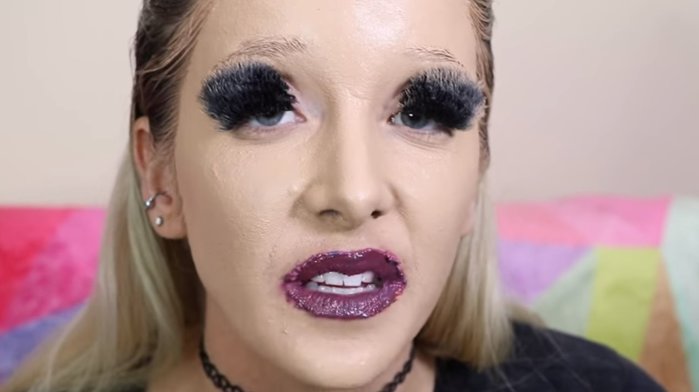 Jenna Marbles Nose Scar