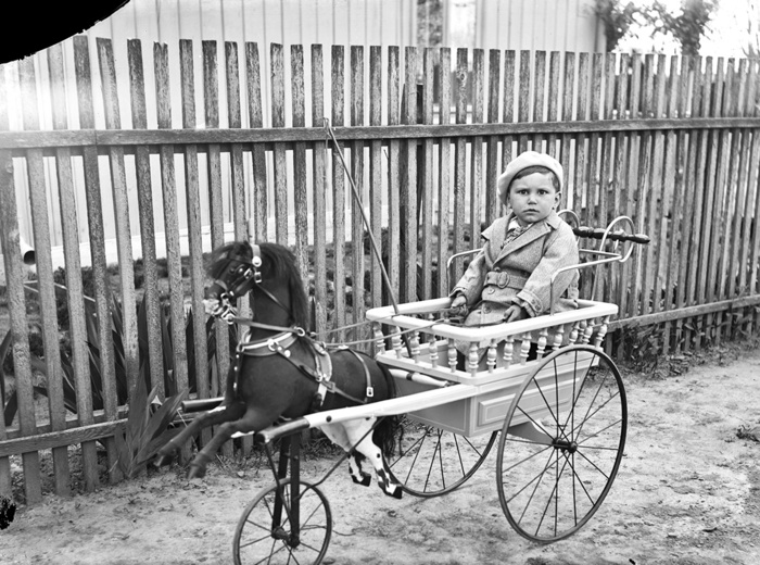 Baby carriage (700x520, 179Kb)