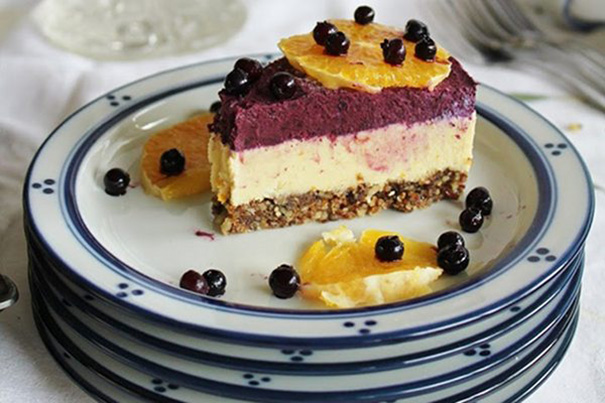 4920201_raworangeblueberrycake (605x403, 95Kb)