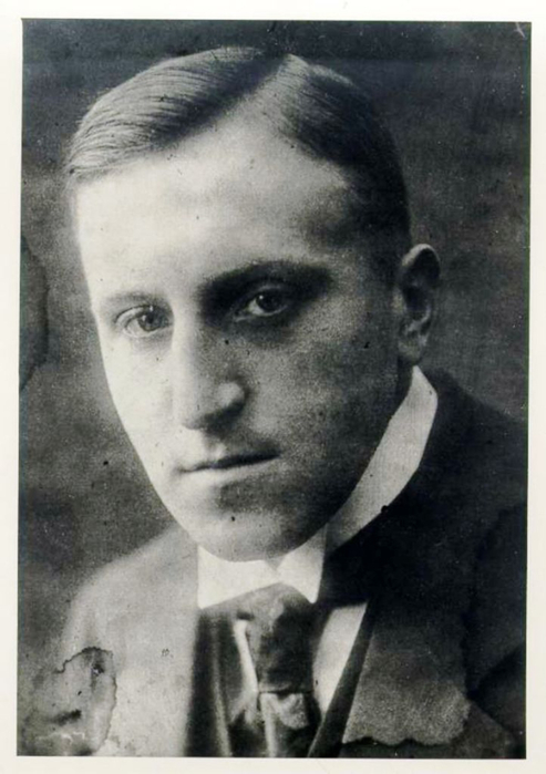 Carl von Ossietzky (493x700, 236Kb)