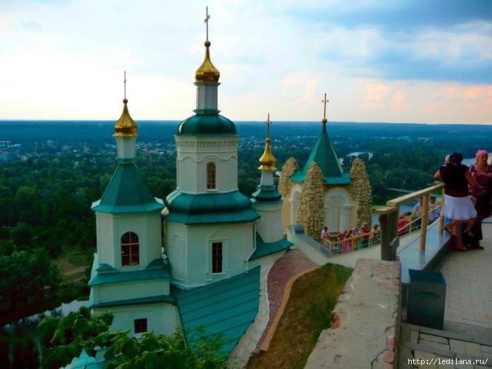 Лаврентьевский монастырь в калуге фото