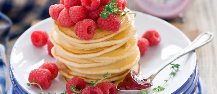 Food-pancakes-fruit-red-raspberry-dessert-fruits_1366x768-1200x520 (700x303, 52Kb)