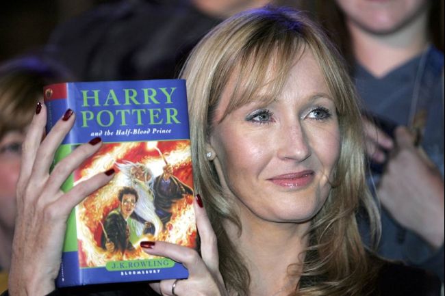 3130628_jk_rowling_harry_potter_opt (650x433, 47Kb)