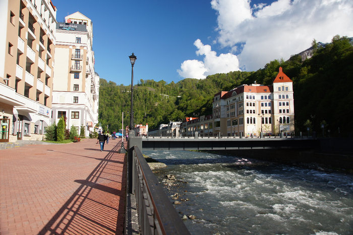 Роза хутор в мае фото