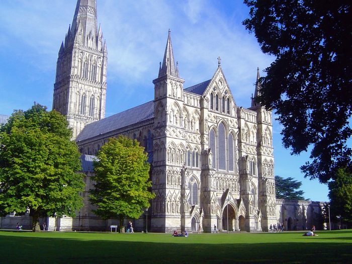 Salisbury_Cathedral_03 (700x525, 503Kb)