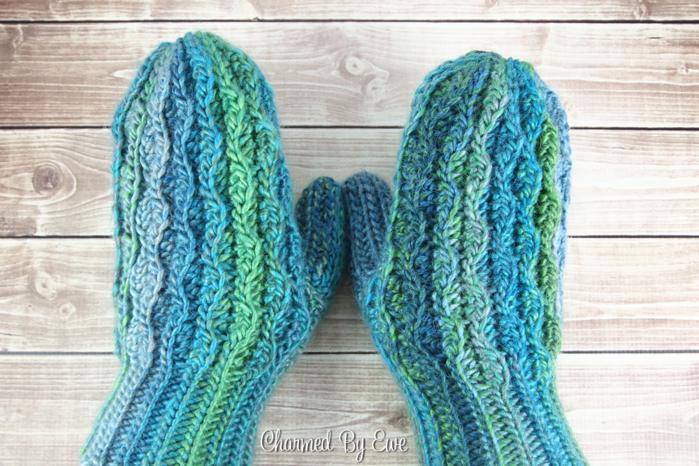 12WeeksChristmasCAL-Week-2-Wonderland-Mittens-Free-Crochet-Pattern (700x466, 708Kb)