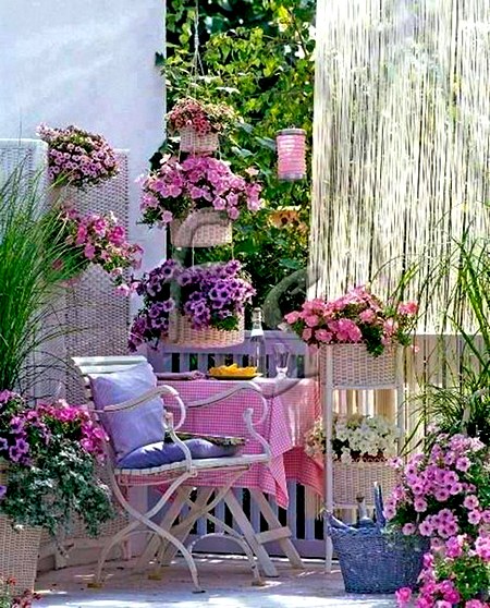 shabby-chic-in-terrace-design-flowers7/4019326_shabbychicinterracedesignflowers7 (450x558, 122Kb)