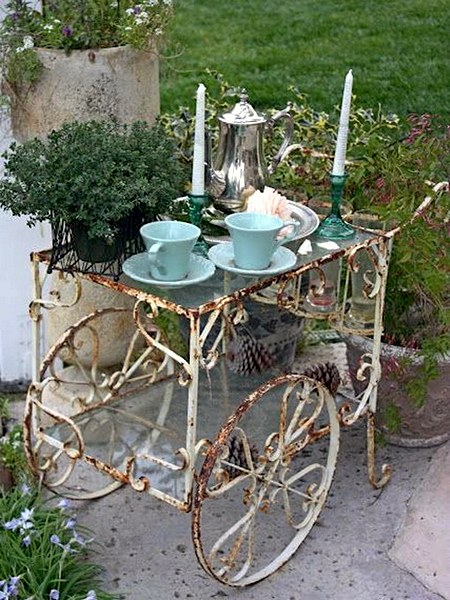 shabby-chic-in-terrace-design-furniture3-4/4019326_shabbychicinterracedesignfurniture34 (450x600, 103Kb)