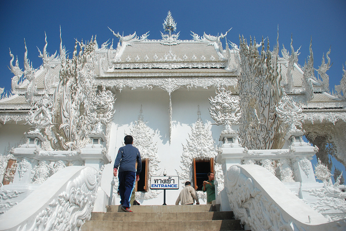 white_temple_07 (700x468, 491Kb)