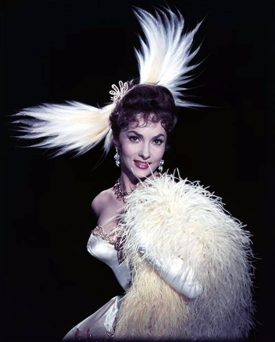 800 Gina Lollobrigida    (562x700, 222Kb)