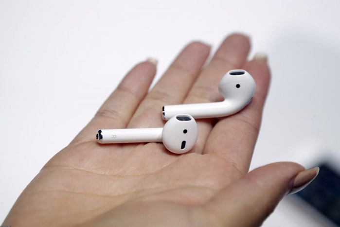 AIRpods (700x467, 148Kb)