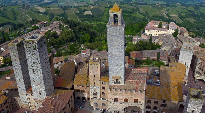 Towers_of_San_Gimignano,_Tuscany,_Italy._View_from_Torre_Grossa_tower._2014 (700x388, 406Kb)