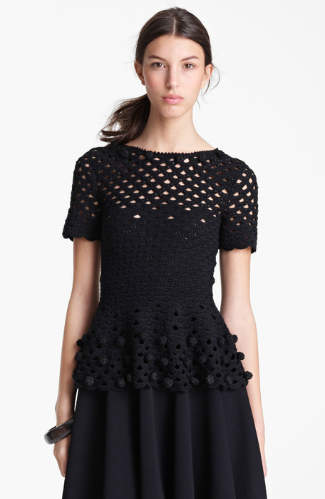 0-Oscar-de-la-Renta-Hand-Crochet-Peplum-Top-For-Women-1 (456x700, 175Kb)