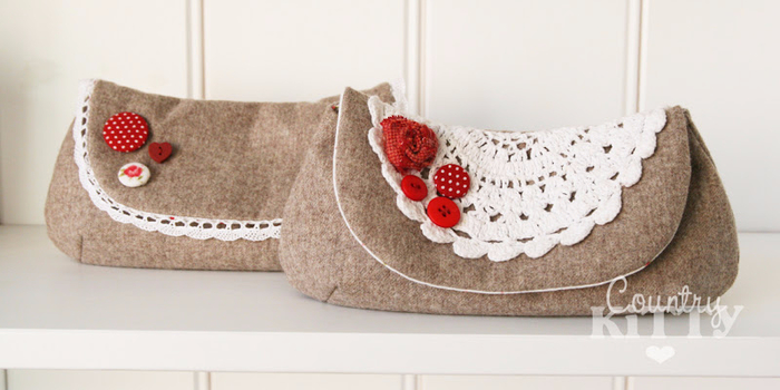 red pouches per blog 1 (700x350, 223Kb)