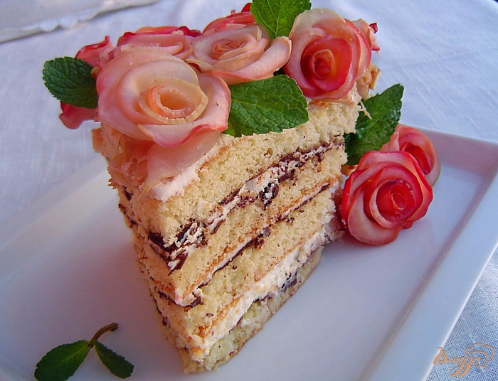 «Букет для женщин» - торт с яблочными розами (15) (700x536, 397Kb)