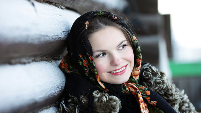 732905__wallpaper-russia-russian2-background-screensavers-handkerchief-smile-girl_p (700x393, 56Kb)