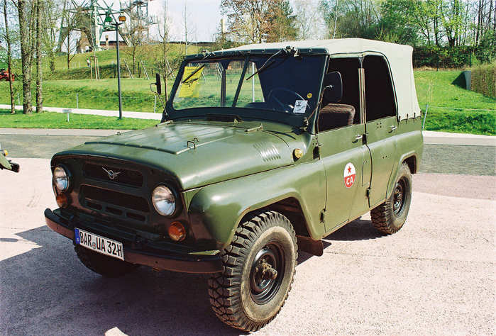 uaz-469-03 (700x474, 590Kb)