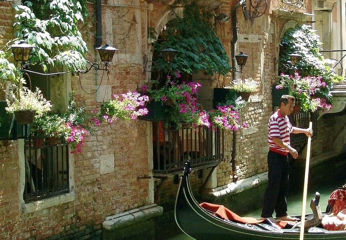 3437398_gondolier337547_960_720 (700x485, 178Kb)