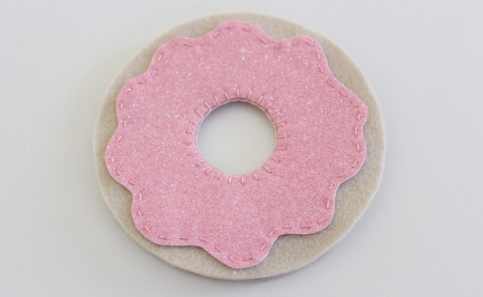 Felt-Donuts-from-Molly-and-Mama-4 (700x430, 37Kb)