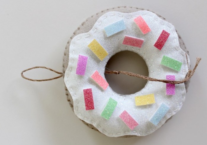 Felt-Donuts-from-Molly-and-Mama-13 (700x490, 52Kb)