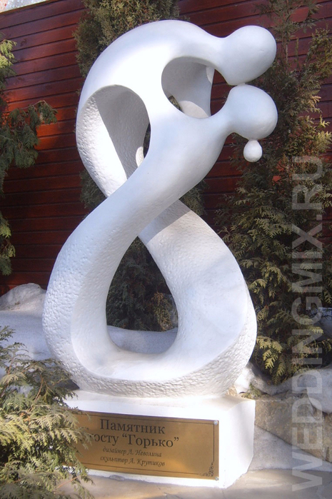 KissSculpture (465x700, 377Kb)