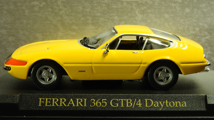 F365GTB4D_1-1 (700x393, 312Kb)