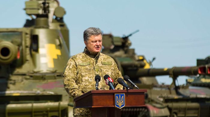 porosenko_mil.gov_.ua_-990x556 (700x393, 38Kb)