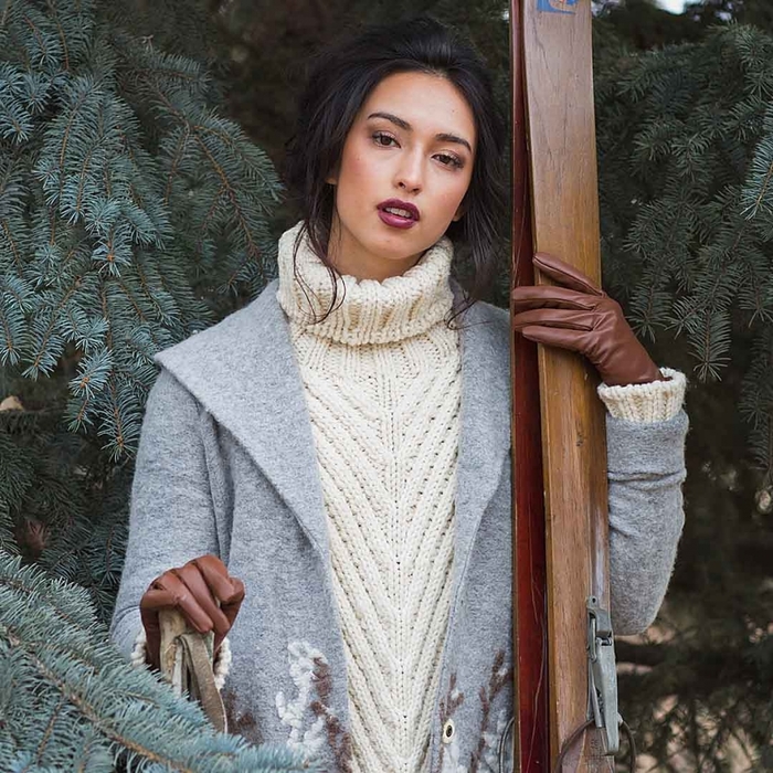 6226115_WhitehorsePullover_SQUARE (700x700, 395Kb)