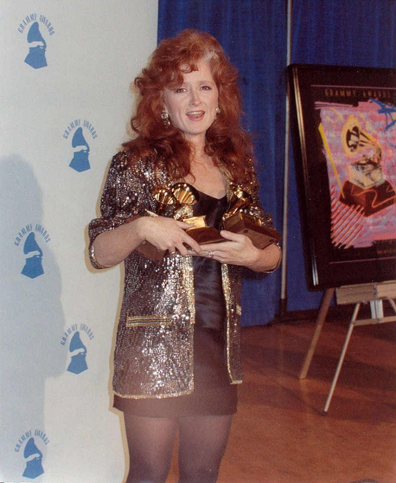 Bonnie_Raitt1990 (574x700, 418Kb)