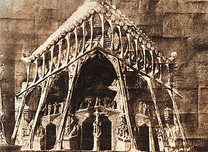 300px-Pasión_(Gaudí,_1911) (300x220, 93Kb)
