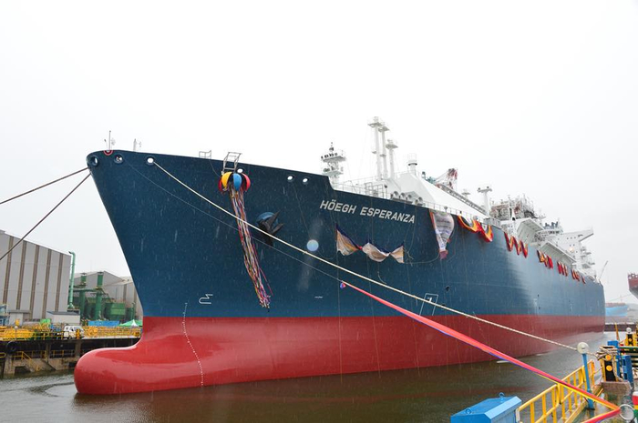 hoegh-lng-takes-delivery-of-hoegh-esperanza-fsru (700x465, 215Kb)