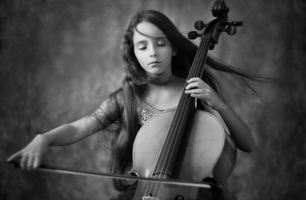 girl-playing-cello-600x393 (600x393, 65Kb)