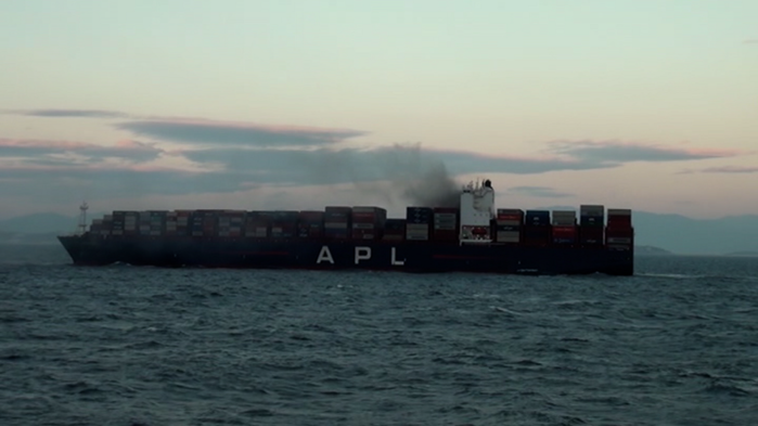 vietnam-coast-guard-apl-vancouver-video-still-3 (700x393, 283Kb)