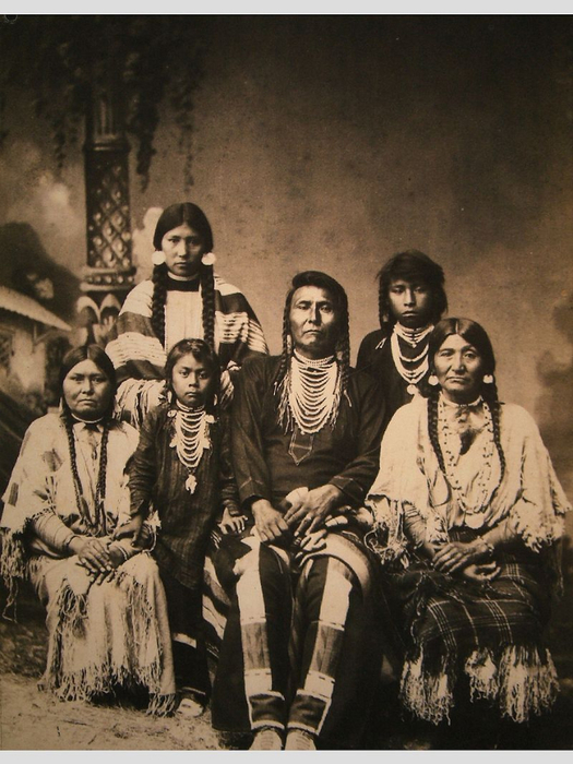00Chief_Joseph_and_family (525x700, 388Kb)