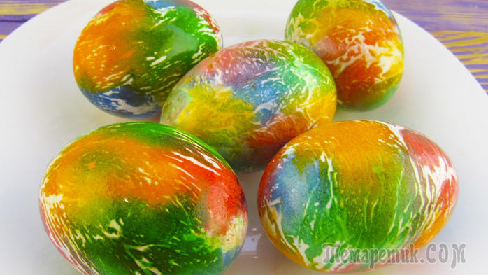 Яйца на Пасху – яркие и оригинальные! Простой способ покрасить пасхальные яйца! (700x393, 344Kb)