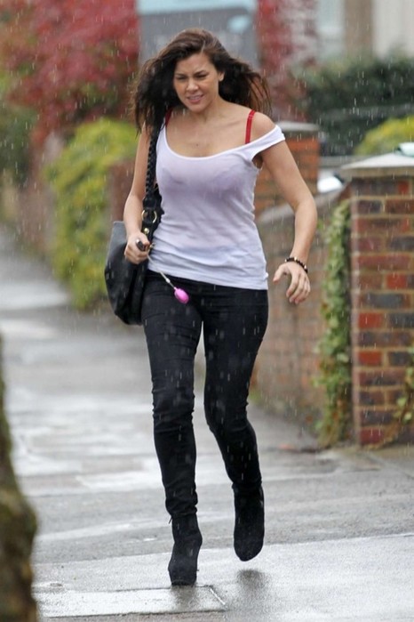 Imogen Thomas Leggy Candids Letsdoeit 1