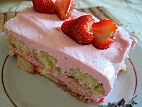 творожный десерт с клубникой (600x450, 176Kb)