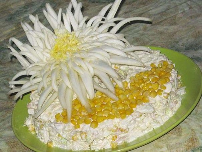 Как сделать хризантему для салата