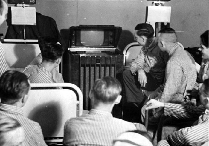 Первые в истории телепередачи, или Телевидение Третьего рейха Первые в истории телепередачи, или Телевидение Третьего рейха