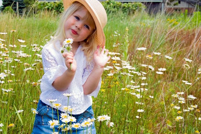 depositphotos_11152717-stock-photo-silly-child-with-daisies (700x468, 94Kb)